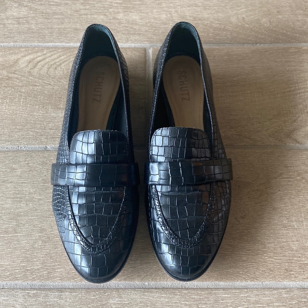 Schutz Black Leather Loafers with Croc Texture Size: 9.5